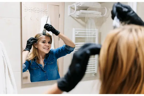 como pintar o cabelo sozinho